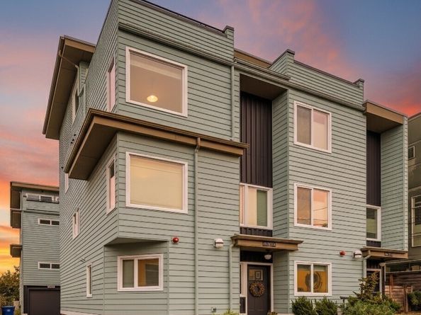 3649 Francis Avenue N A, Seattle WA 98103