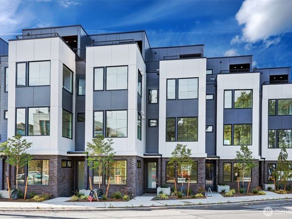 1301 D 31st Avenue S, Seattle WA 98144