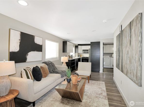 1533 18th Avenue S 5, Seattle WA 98144