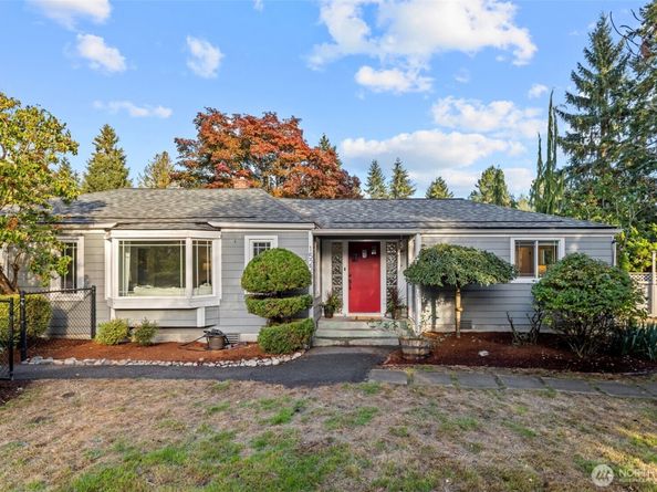 15220 12th Avenue NE 15220, Shoreline WA 98155