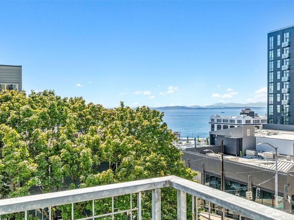 2440 Western Avenue 503, Seattle WA 98121