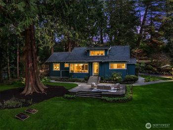 4240 W Cramer Street