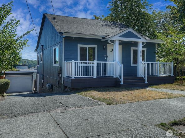 4040 32nd Avenue SW, Seattle WA 98126
