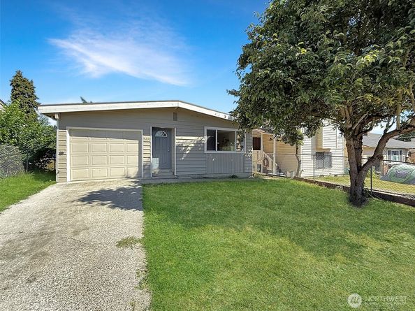 9230 38th Avenue S, Seattle WA 98118