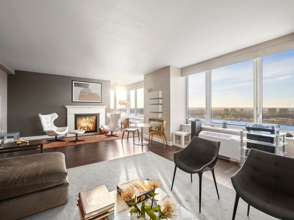 80 Riverside Boulevard PH1B, New York NY 10069