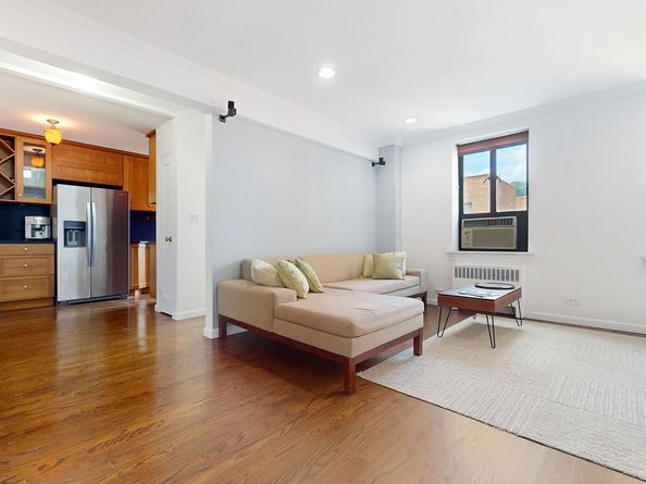 14 Bogardus Place 4W, New York NY 10040