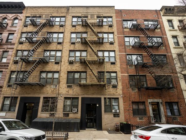 319 East 90th Street 1, New York NY 10128