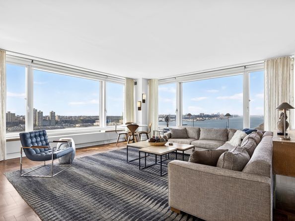 240 Riverside Boulevard 27A, New York NY 10069