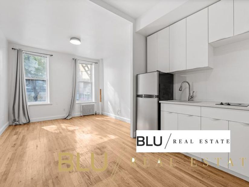 349 West Broadway 3, New York NY 10013