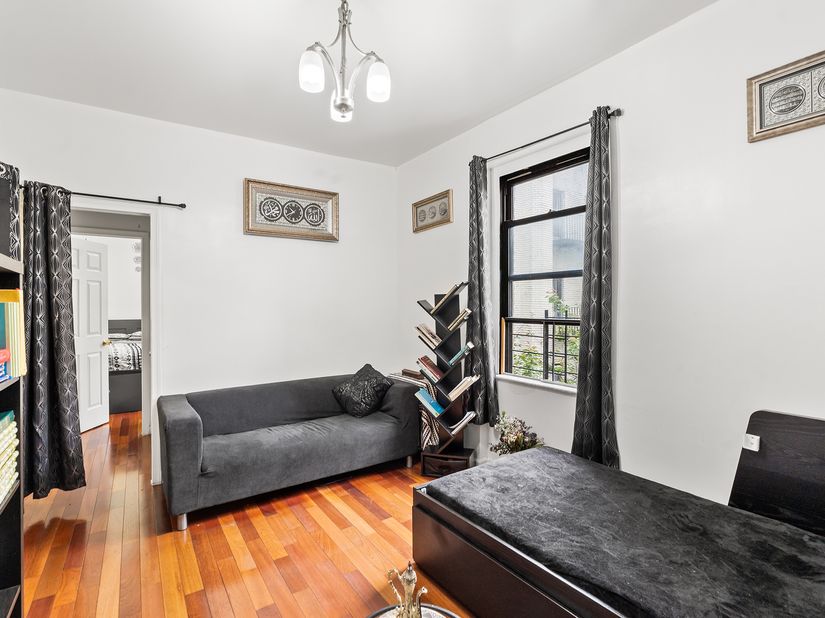 21-05 33rd Street 2158 35th St. 4G, Queens NY 11105