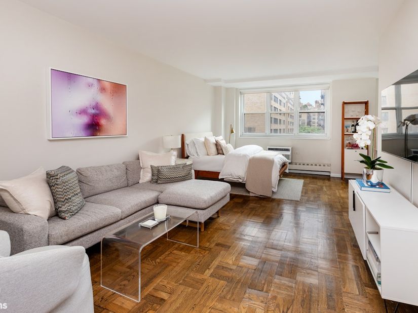 63 East 9th Street 8B, New York NY 10003