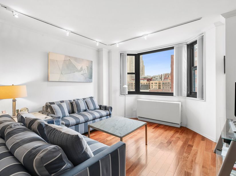 200 East 90th Street 12G, New York NY 10128