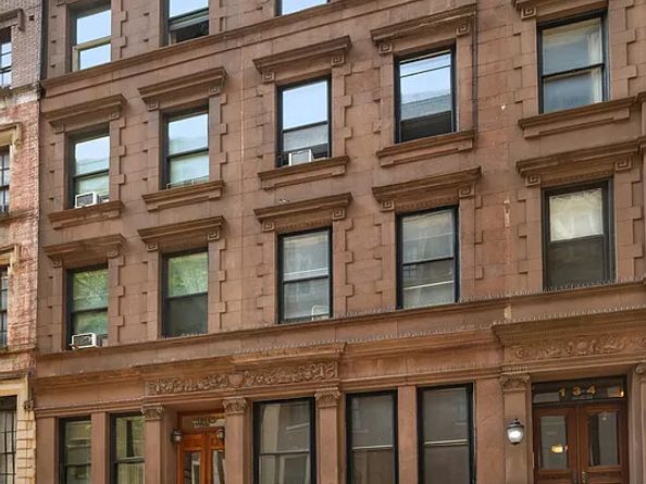 132 West 73rd Street, New York NY 10023