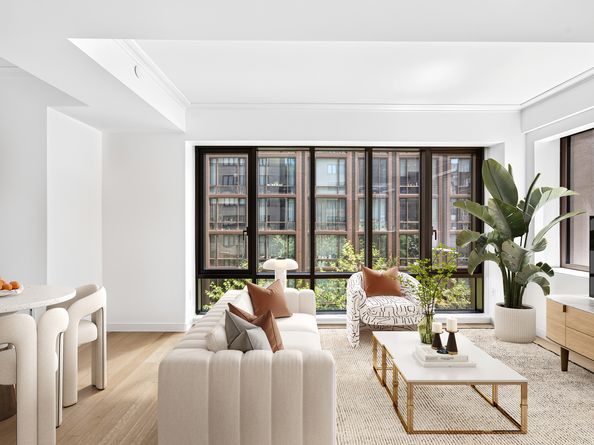 225 East 19th Street 402, New York NY 10003