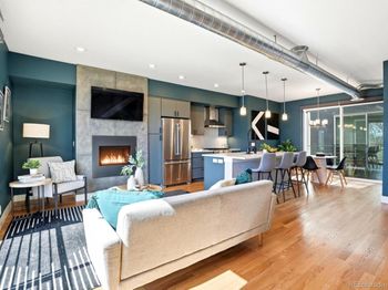 4922 Lowell Boulevard