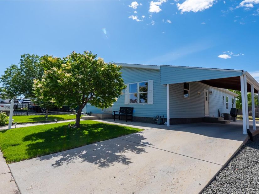 6950 E 77th Avenue, Commerce City CO 80022