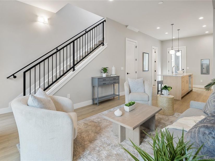 Undisclosed Address #3095203, Denver CO 80221