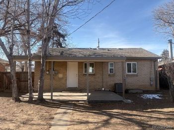 3290 Magnolia Street