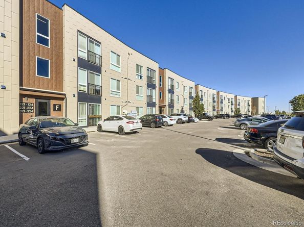 8475 E 36th Avenue 316, Denver CO 80238