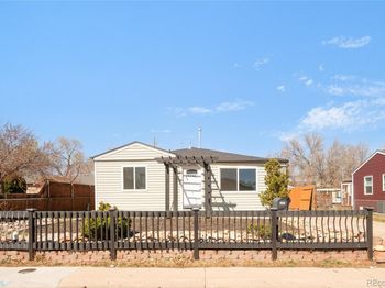 4385 W Dakota Avenue