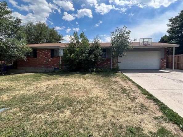 432 S Potomac Circle, Aurora CO 80012