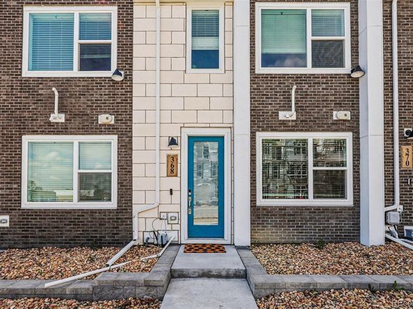 368 Geneva Street, Aurora CO 80010