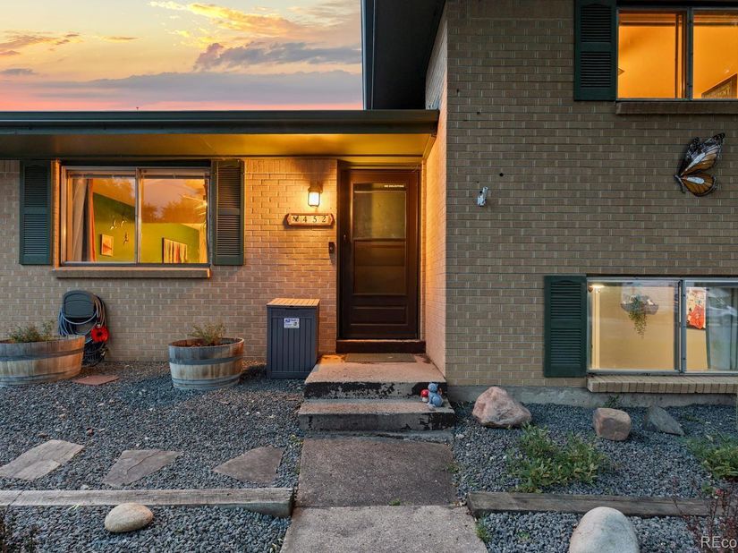 452 S Robb Way, Lakewood CO 80226