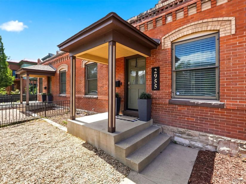 2955 Champa Street, Denver CO 80205