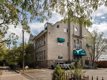 108 W Byers Place