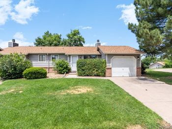 551 W Crestline Circle