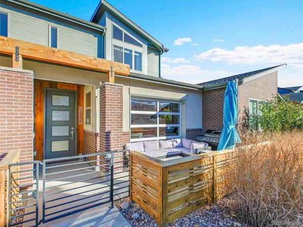 19562 E Sunset Circle, Aurora CO 80015