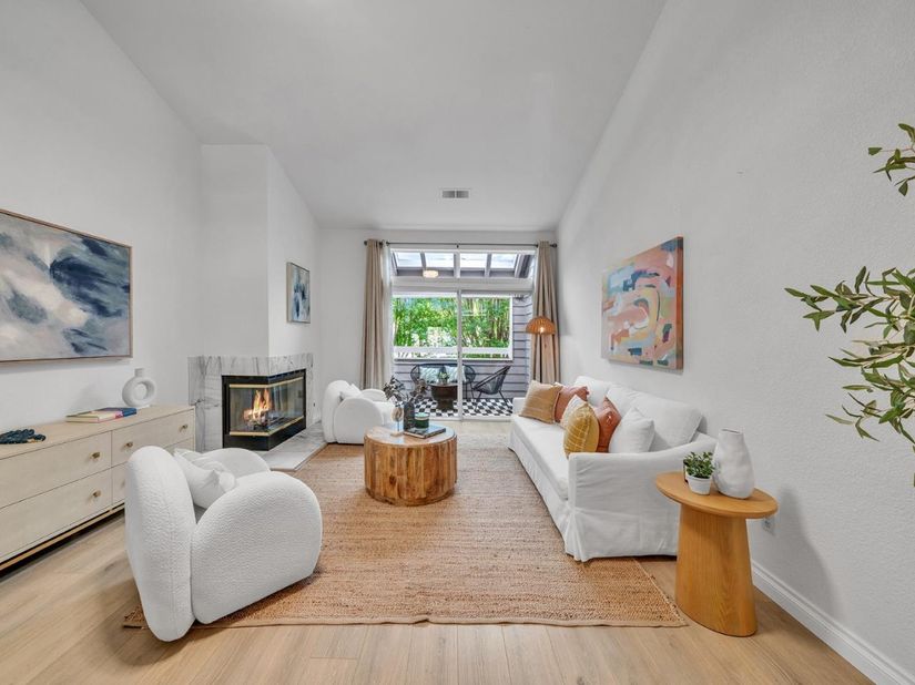 1654 Parkview Green Circle, San Jose CA 95131