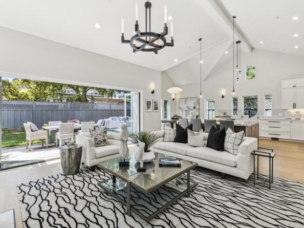 1218 Middlefield Road, Palo Alto CA 94301