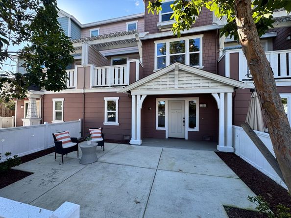 31 Tidal Way, San Mateo CA 94401