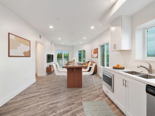 1853 Almaden Road 308, San Jose CA 95125