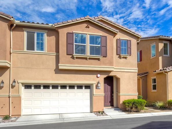 3072 Glenmore Street, Vista CA 92081