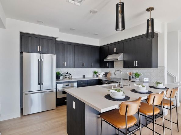 1303 Besra Terrace 5, Sunnyvale CA 94087