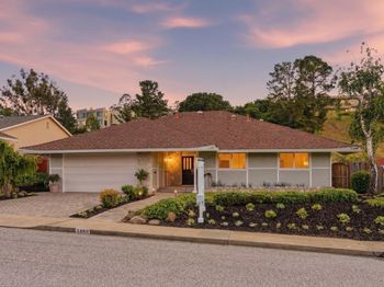 1460 Murchison Drive