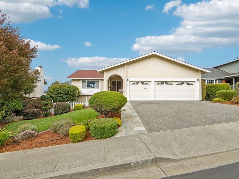 2808 Wakefield Drive, Belmont CA 94002