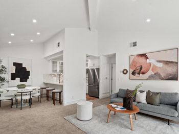 2014 La Terrace Circle