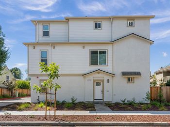 182 W Rincon Avenue
