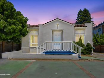 664 N El Camino Real