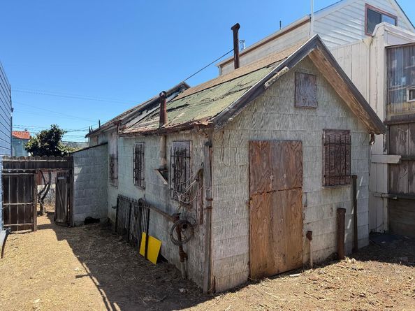 1279 Gilman Avenue, San Francisco CA 94124
