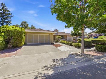 11106 Linda Vista Dr
