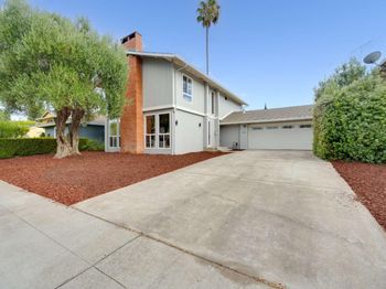 342 Avenida Arboles