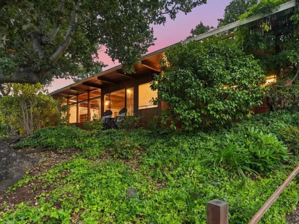 18 Hillbarn Court, San Mateo CA 94403
