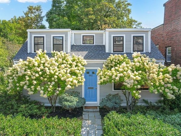 992 Chestnut Street, Newton MA 02464