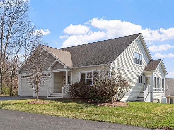 1 Victoria Drive 22, Leicester MA 01542