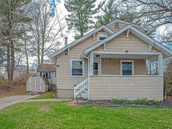 10 Sunnybank Ave, Rockland MA 02370