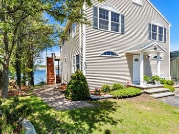64 Rocky Neck Ave